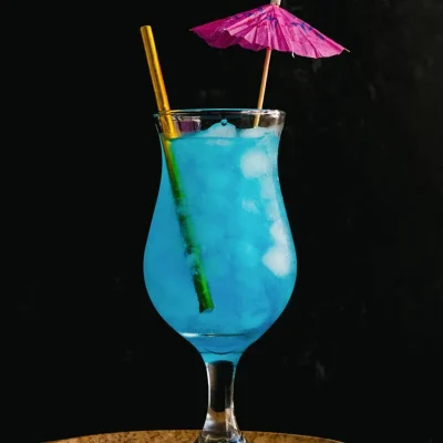 Blue-Lagoon-Cocktail-002